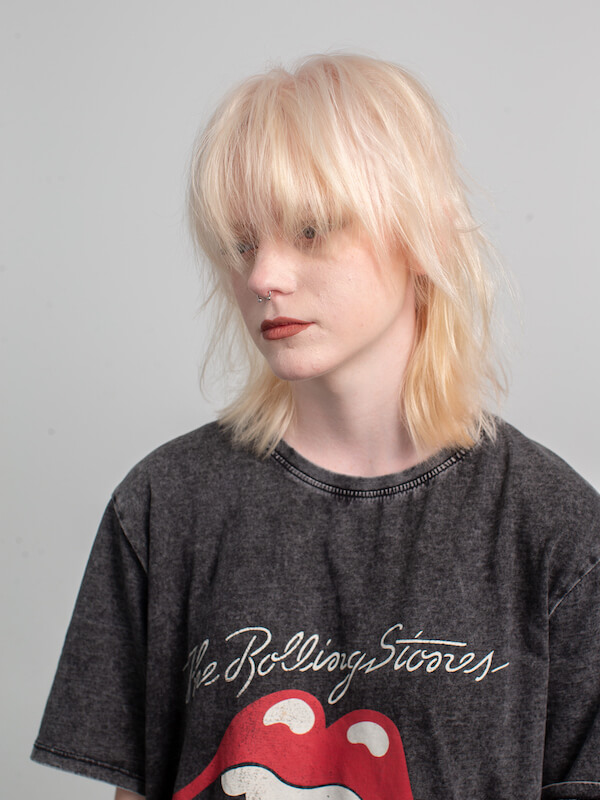 blonde scalp lighten | The Safari Room